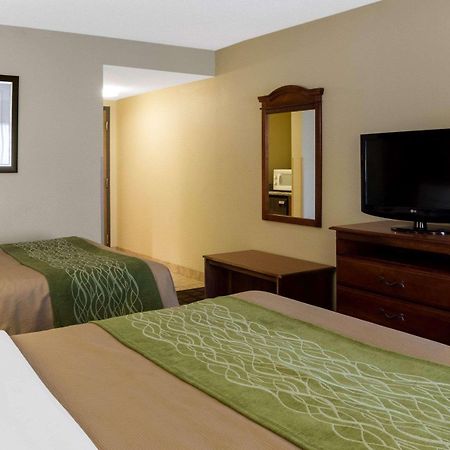 Quality Inn Cleveland Exterior photo
