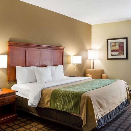 Quality Inn Cleveland Exterior photo