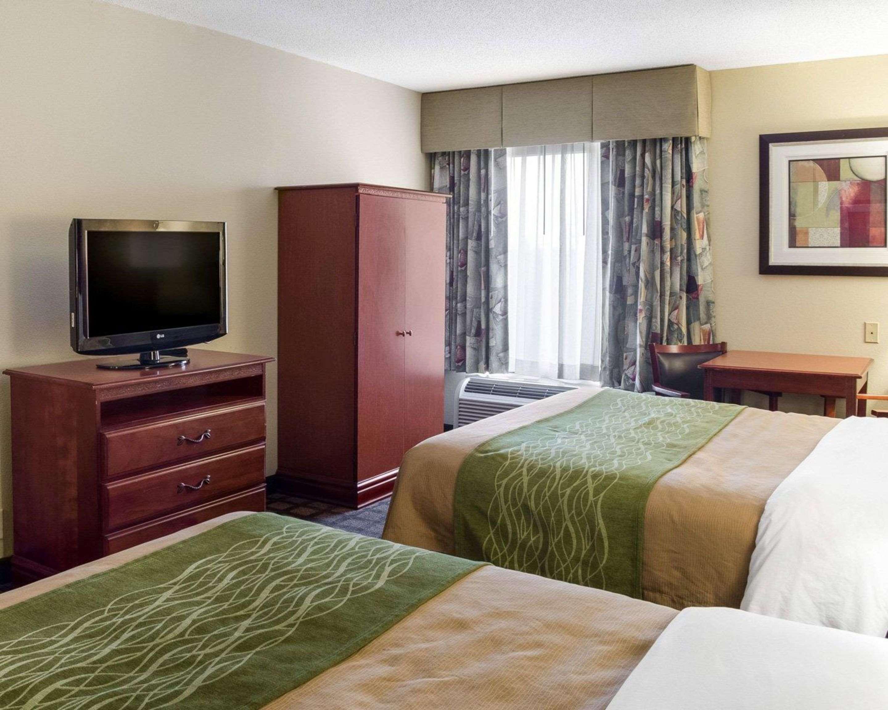 Quality Inn Cleveland Exterior photo