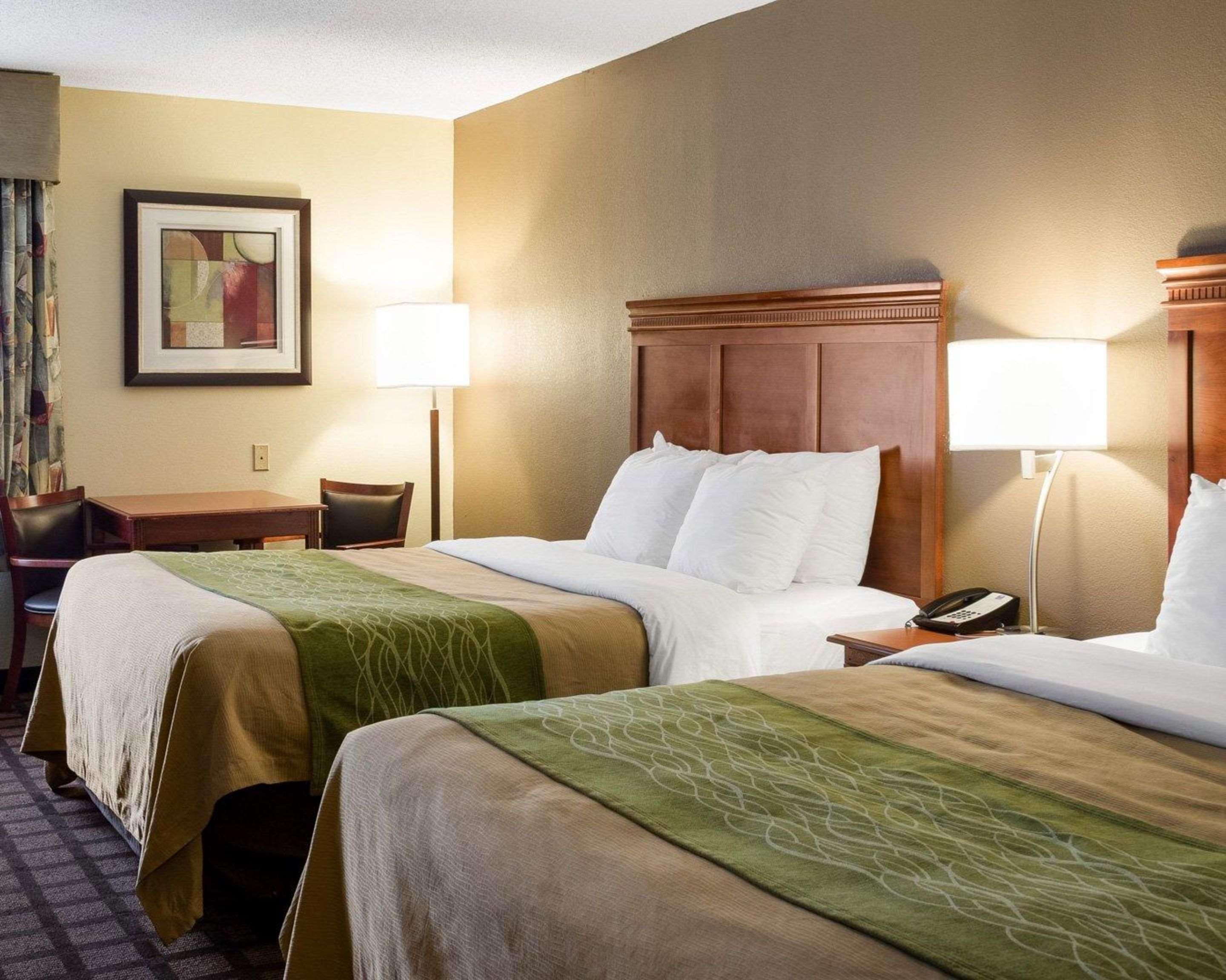 Quality Inn Cleveland Exterior photo