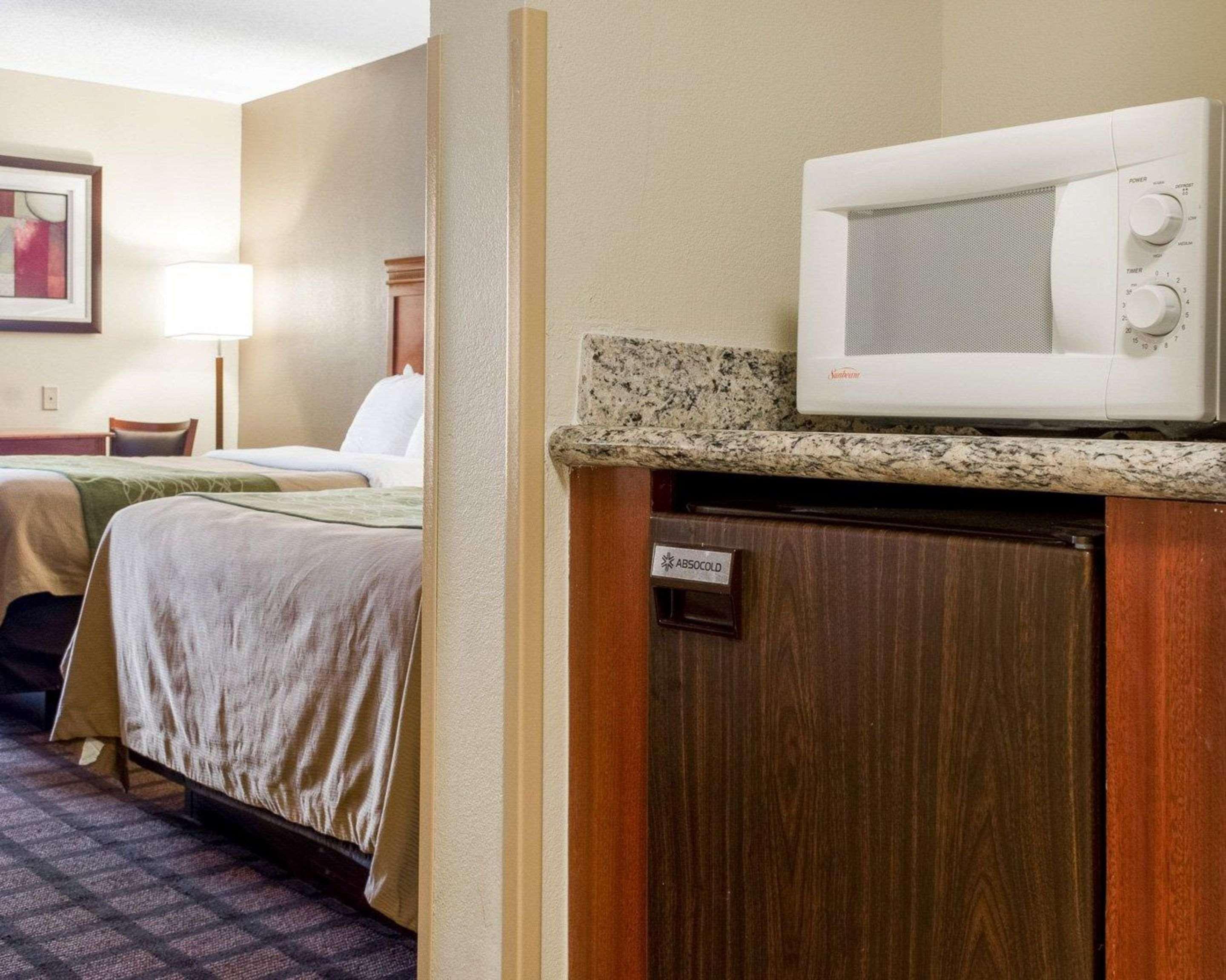 Quality Inn Cleveland Exterior photo