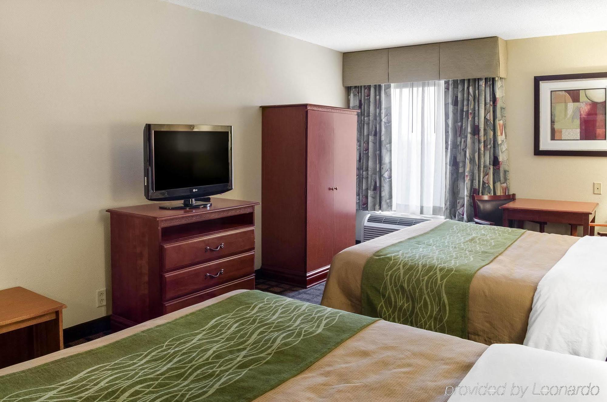 Quality Inn Cleveland Exterior photo